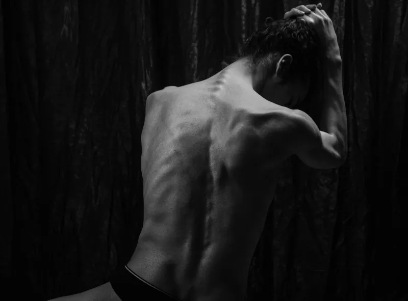 Before Your Mind Catches Up, Your Spine Already Knows
